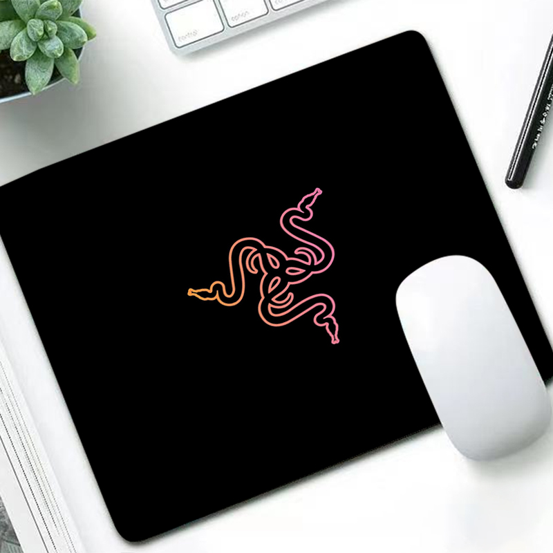 Pc Gaming Handheld - Razer luxo mouse pad anime gamer